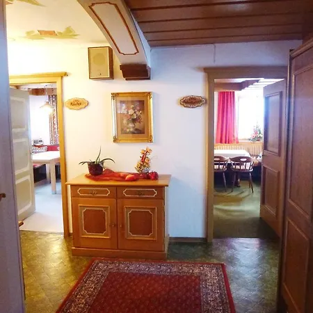 Appartementhaus Bergfrieden Semesterbostad *