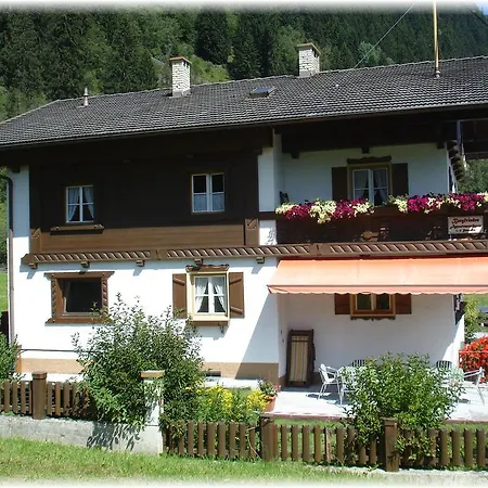 Appartementhaus Bergfrieden Neustift im Stubaital